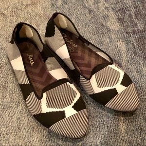 Skechers Black White Flats